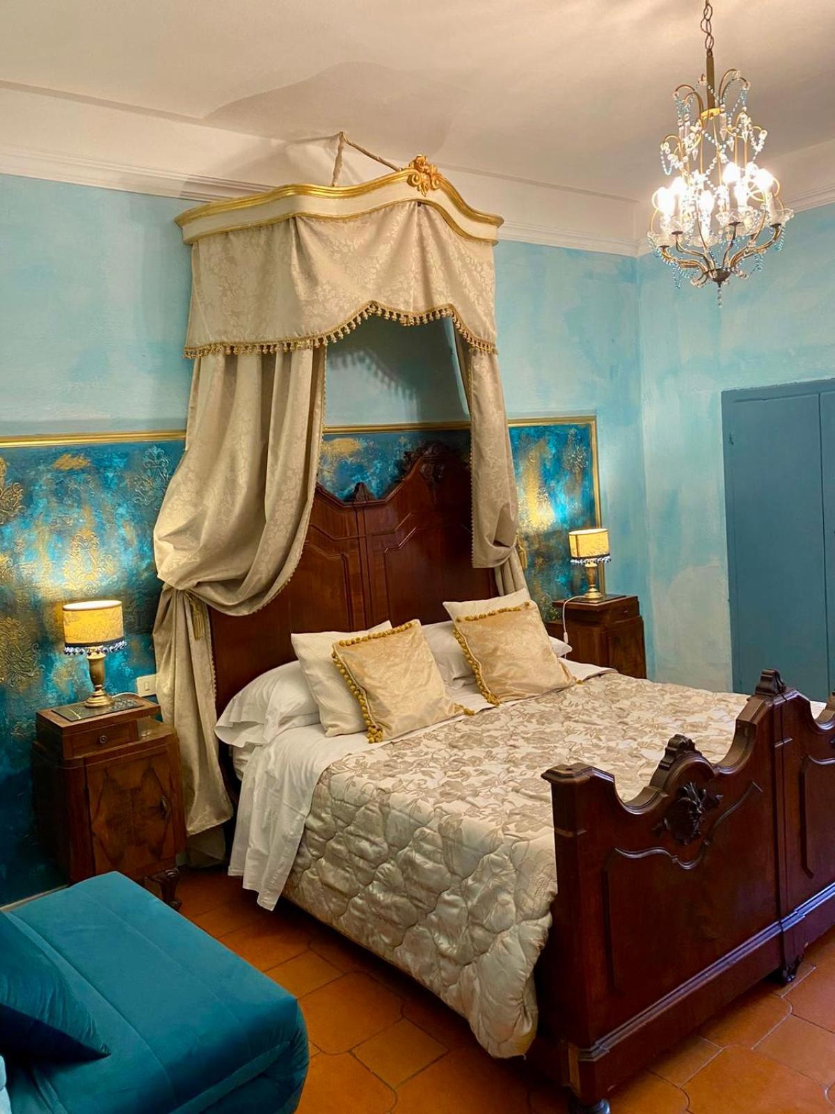La Foresteria Di Palazzo Picedi Benettini Sarzana Room photo