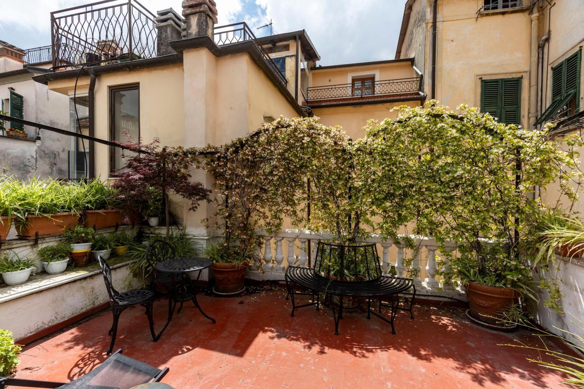 La Foresteria Di Palazzo Picedi Benettini Sarzana Exterior photo